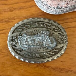 Vintage Western Motorcycle Belt Buckle – Silver Tone Engraved Rider